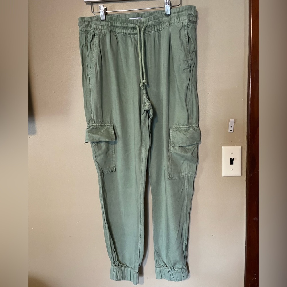 Elizabeth And James Cargo Jogger Pants - Picture 2 of 7